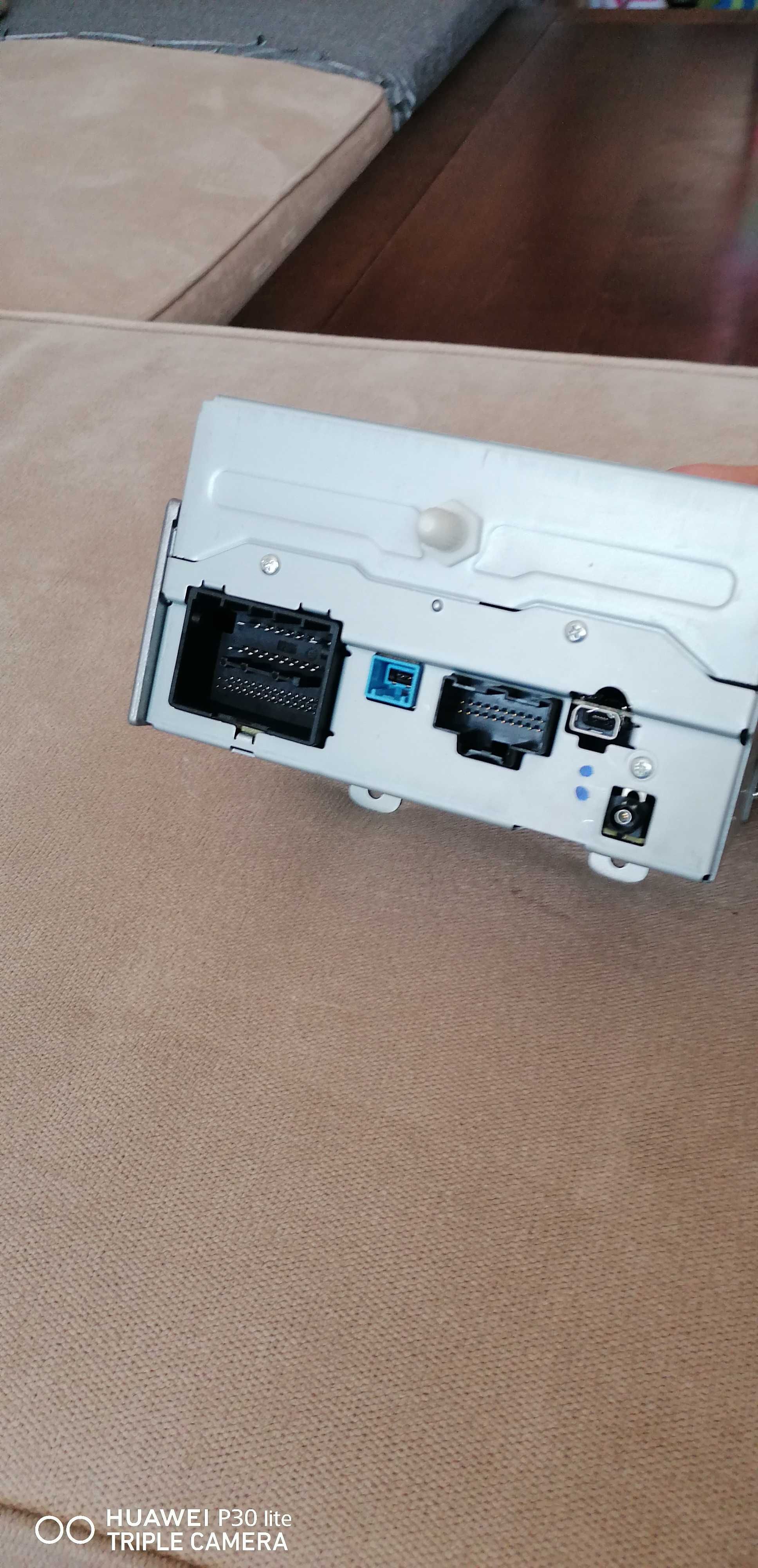 Radio CD player si panou comanda radio clima Opel Astra J