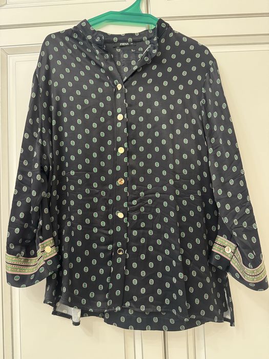 Продам костюм брючной