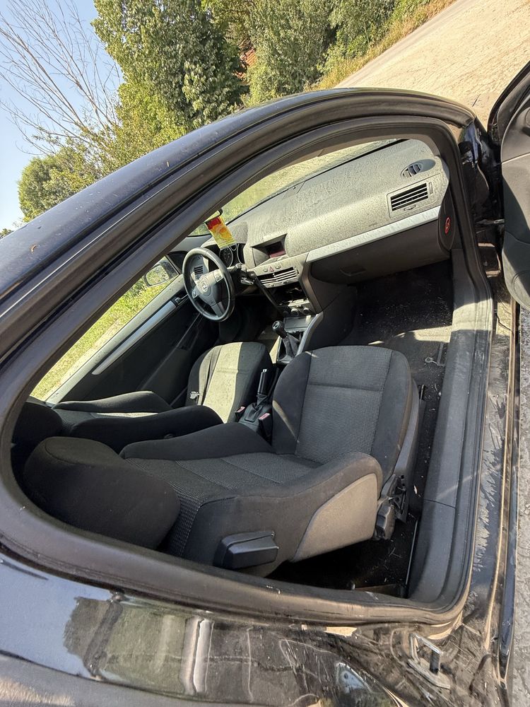 Opel astra H 1.6GTC 105hp Само на части
