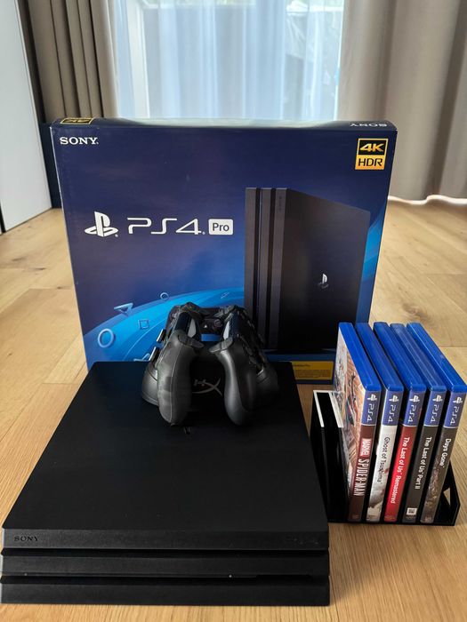 PS4 Pro 1TB + 2 controllere cu incarcator wireless + jocuri
