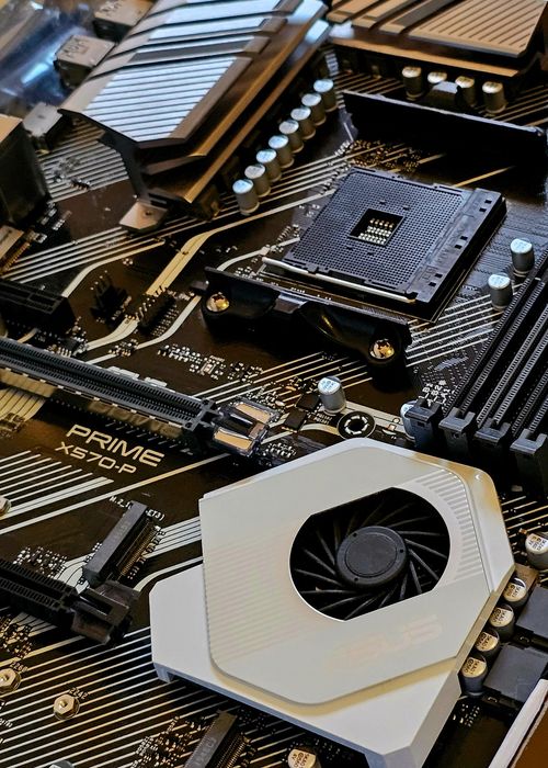 Vand placa de baza Asus PRIME X570-P Socket AM4 oferta Black Friday