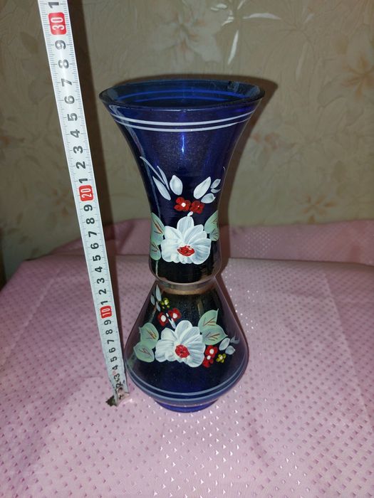 Вазы, чашки, кувшин и др.