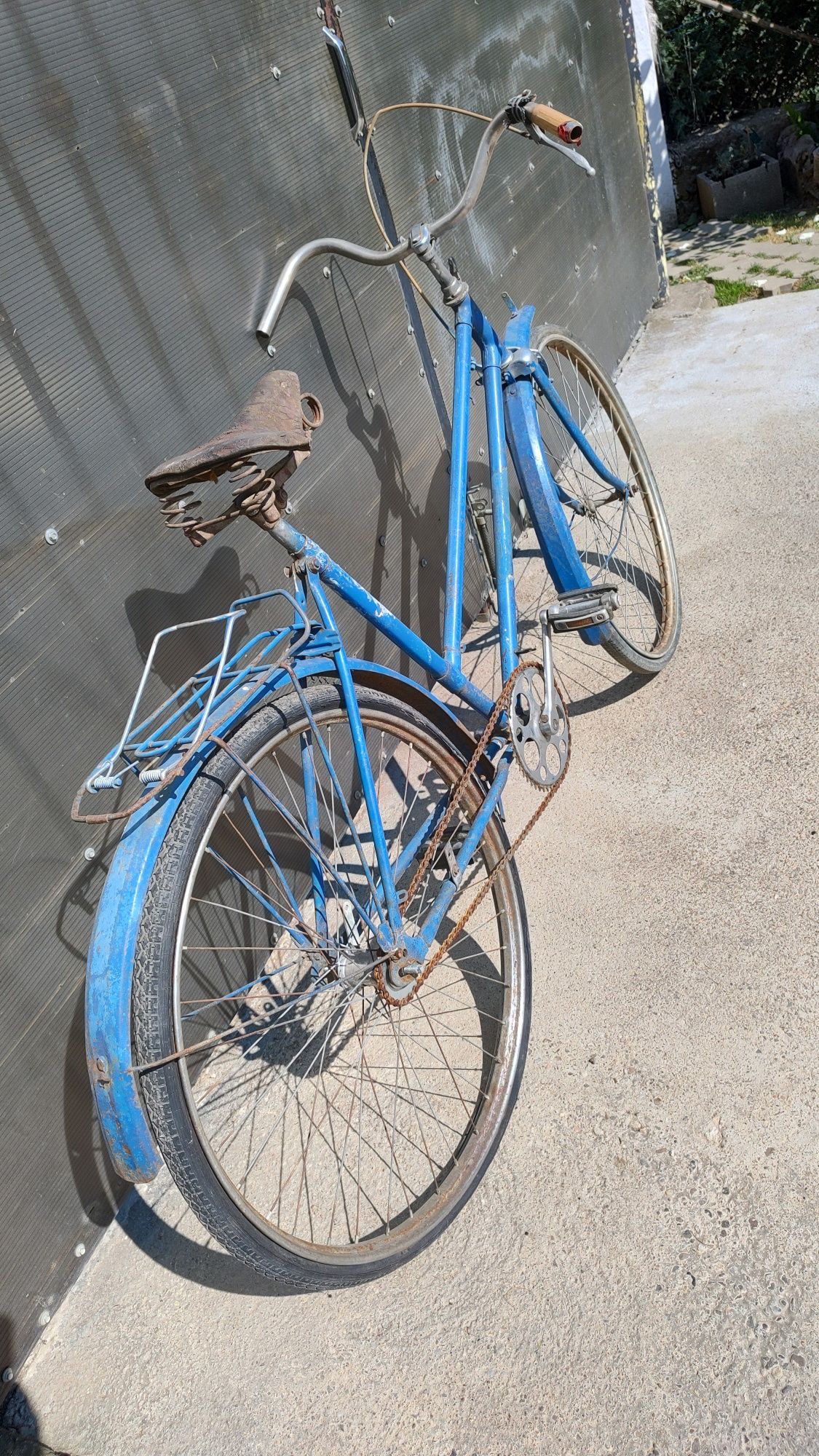 Vând bicicleta veche Ucraina