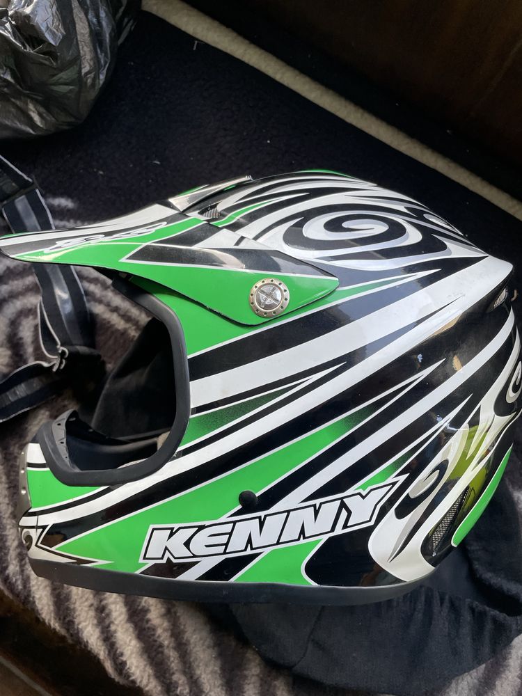 Кросова каска KENNY