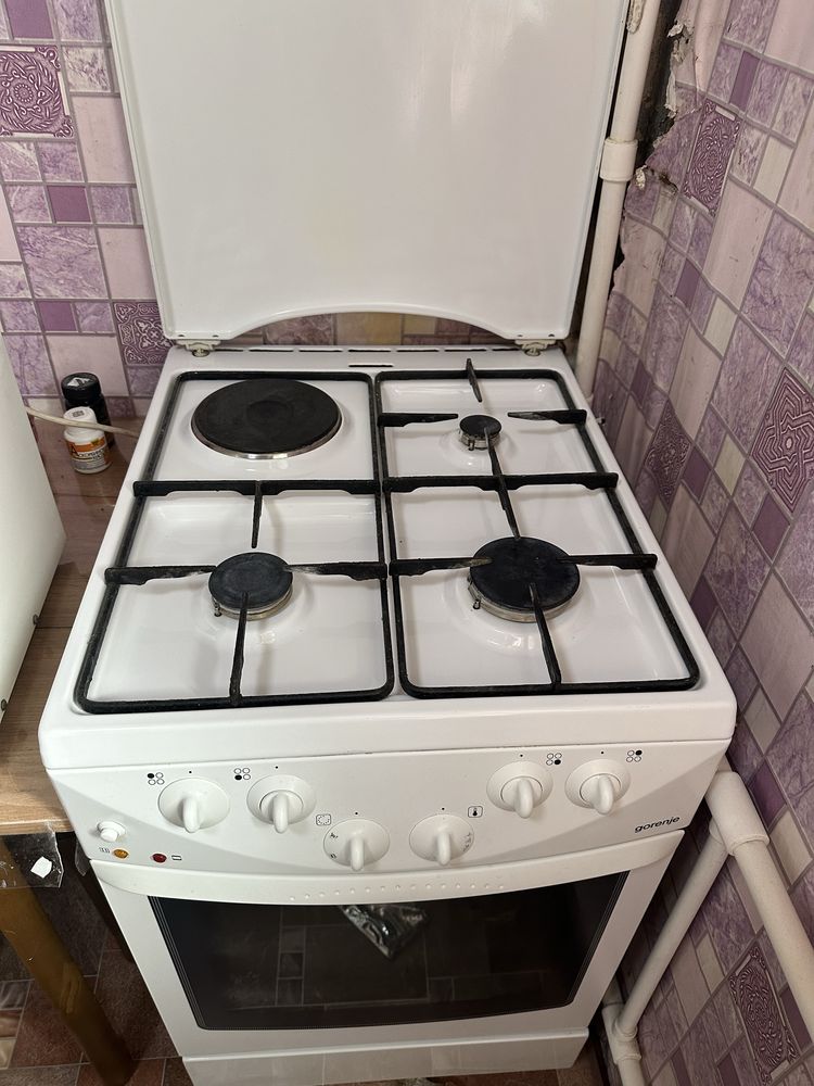 Пррдам газовую плиту