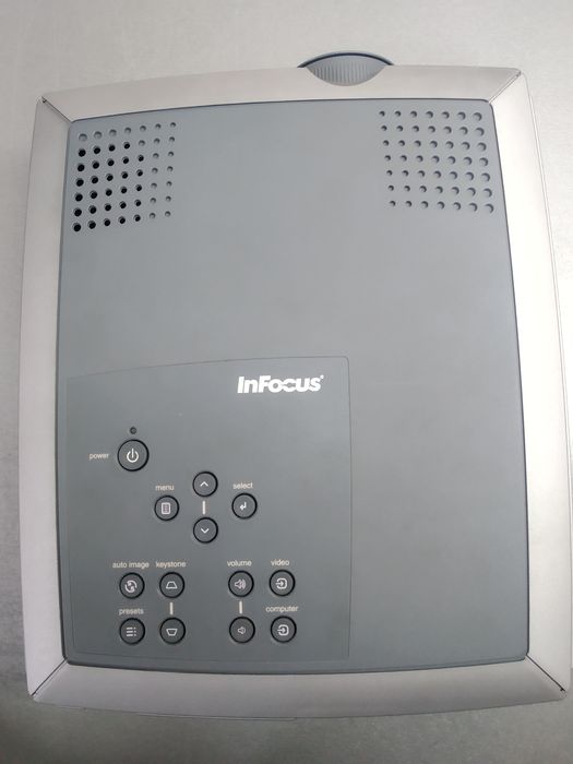 Проэкток lnfocus LP240