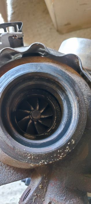 Service auto mobil-Reparatii direct la domiciliu-Tractare platforma