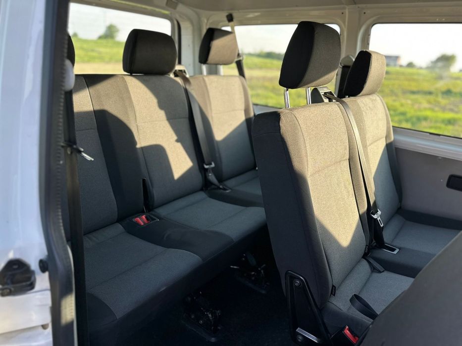 Volkswagen Transporter T6 9 locuri