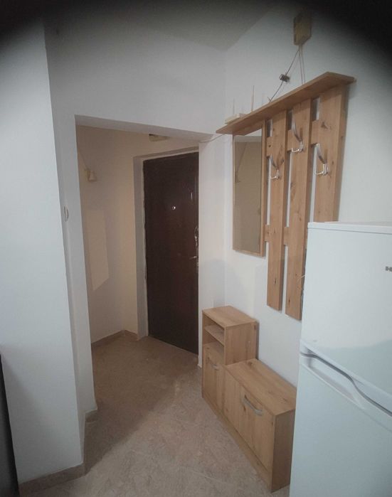 Inchiriez garsoniera