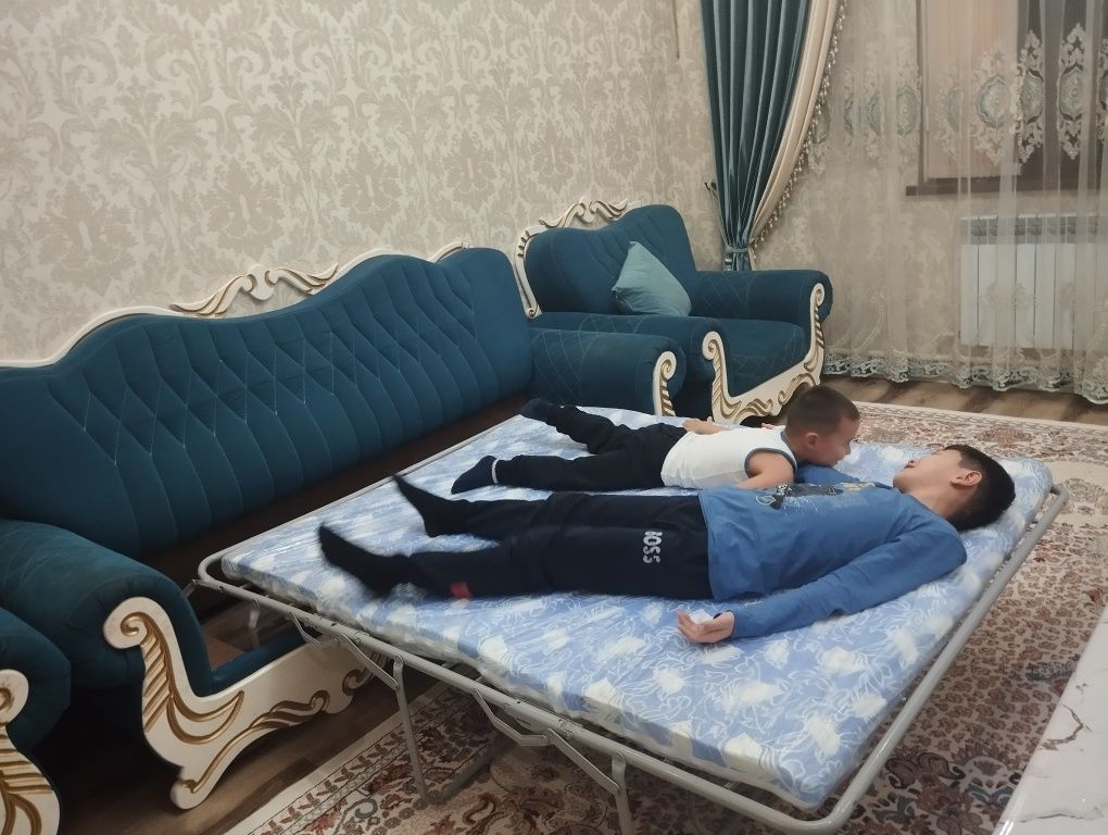 Продам мягкий диван