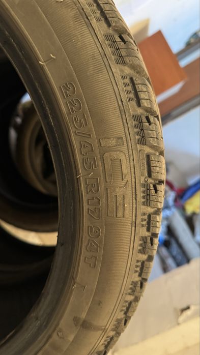 Зимние в покрышки шипованные TIGAR ICE 225/45/R17