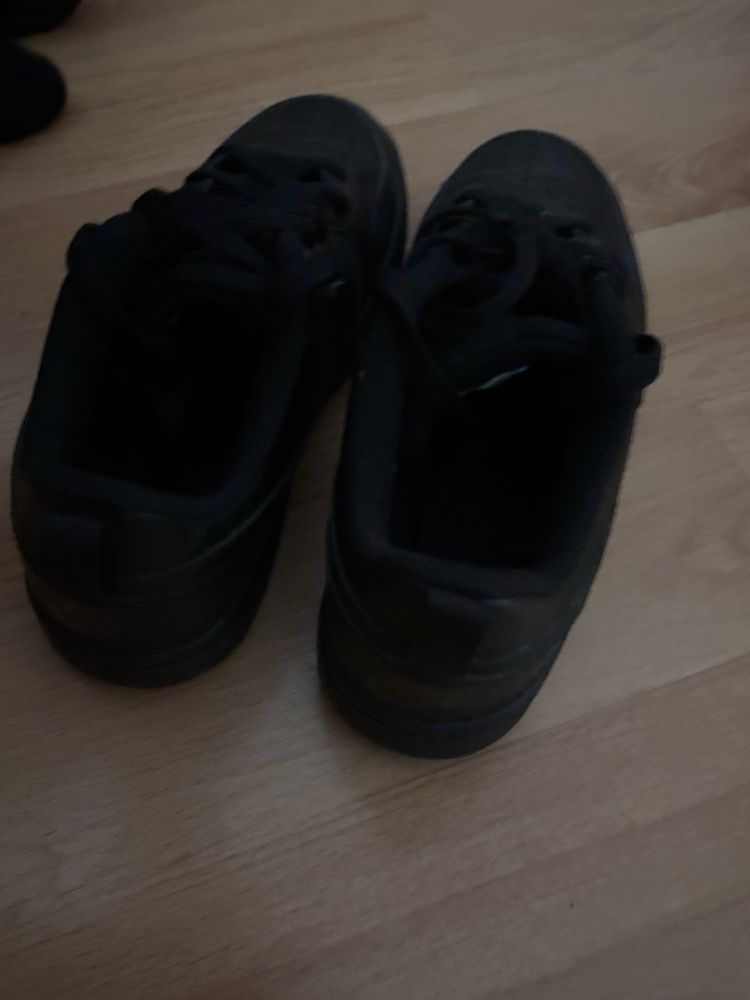 Чисто нови обувки на nike.