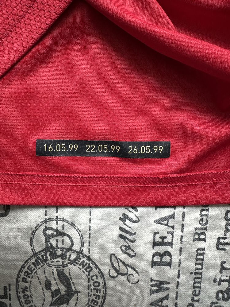 Adidas Manchester United treble winners  1999 original тениска.S