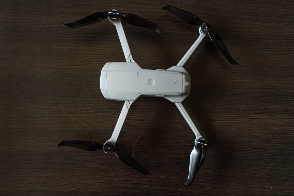 Дрон Dji air2 Combo