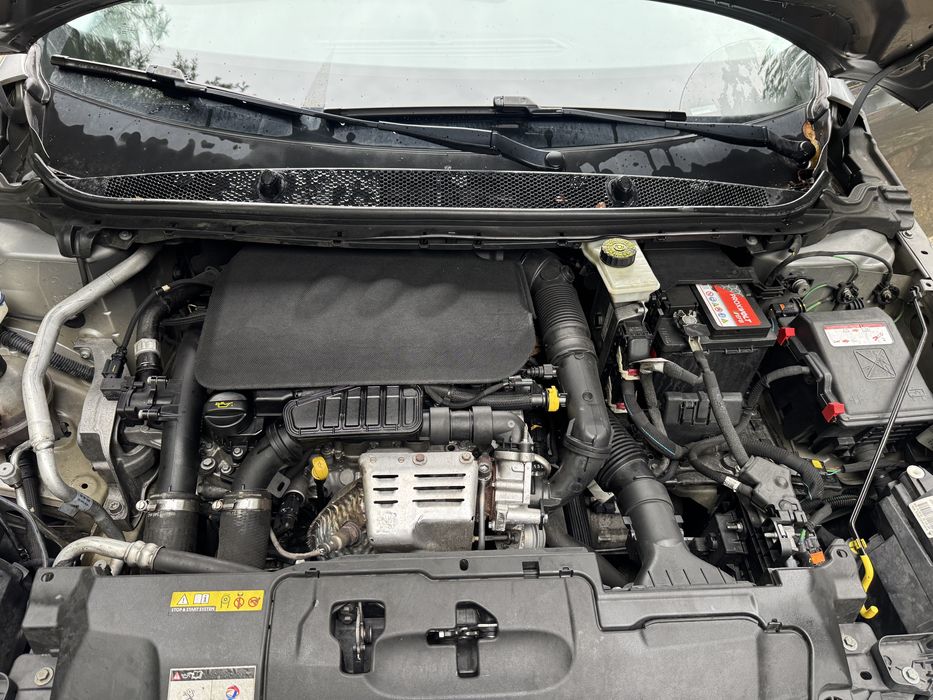 Peugeot 308 - 1.2 benzina - Euro 6 - an fabricatie 2015