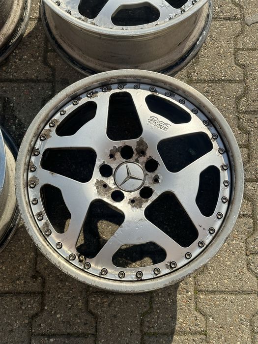 Oz Mkb 19” 8.5J 10J ET40 5x112