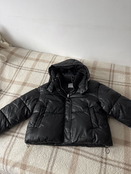 Bershka geaca marimea M