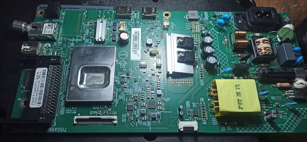 Placa baza tv Samsung model UE32t4002AK