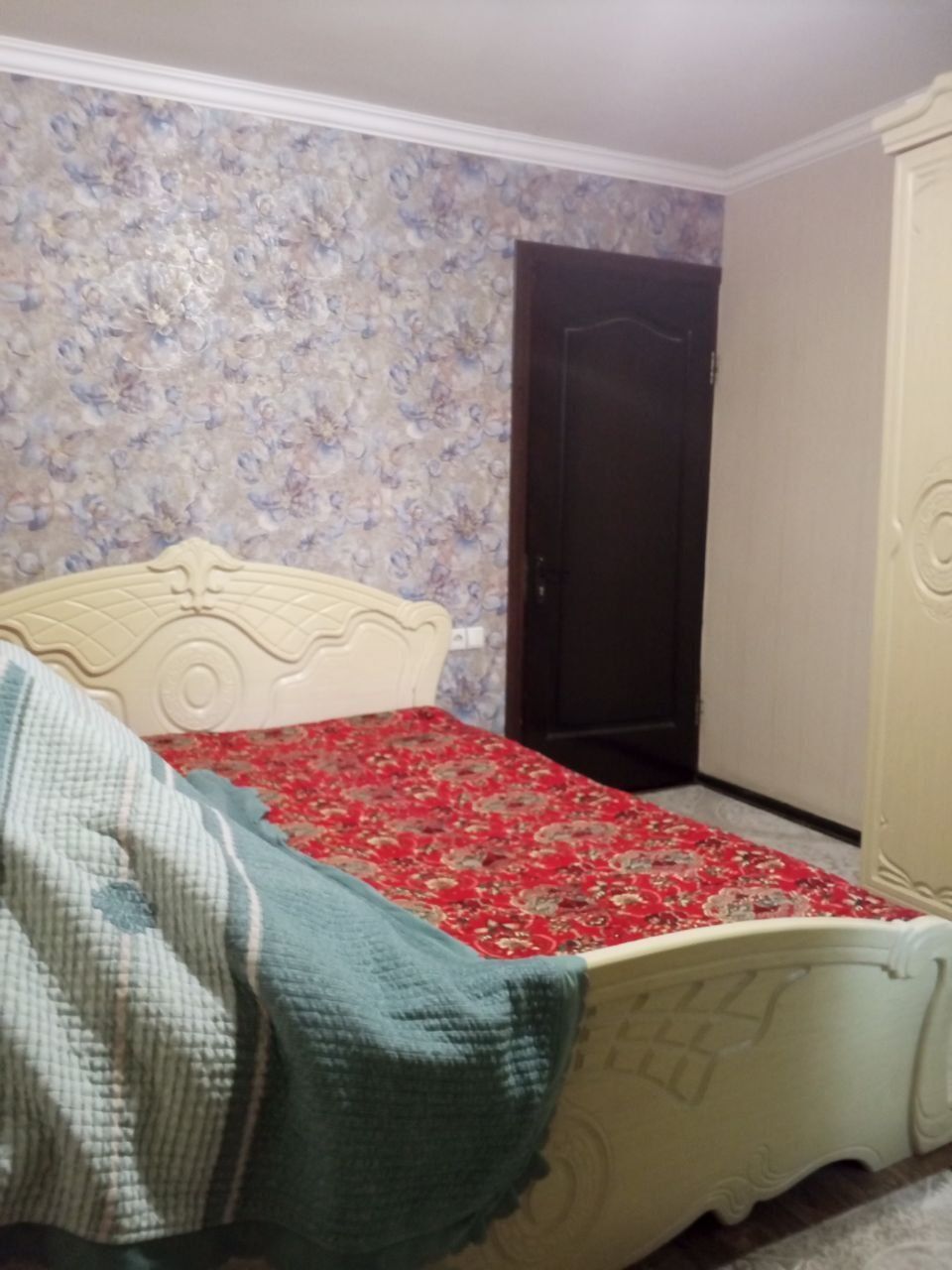 Продаётся квартира в массиве Ялангач