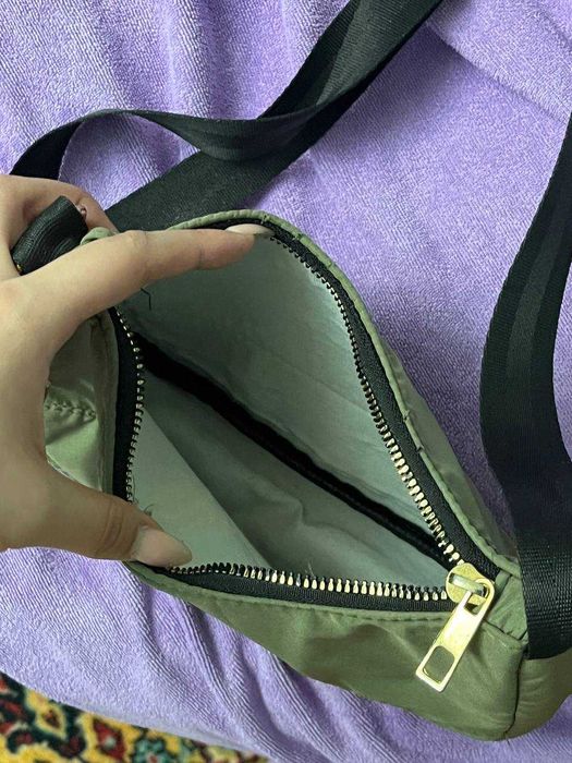 Стильная сумка через плечо (унисекс)