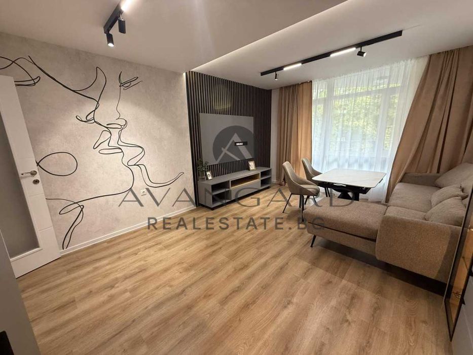 оф.24034 Дизайнерски двустаен/ Тракия