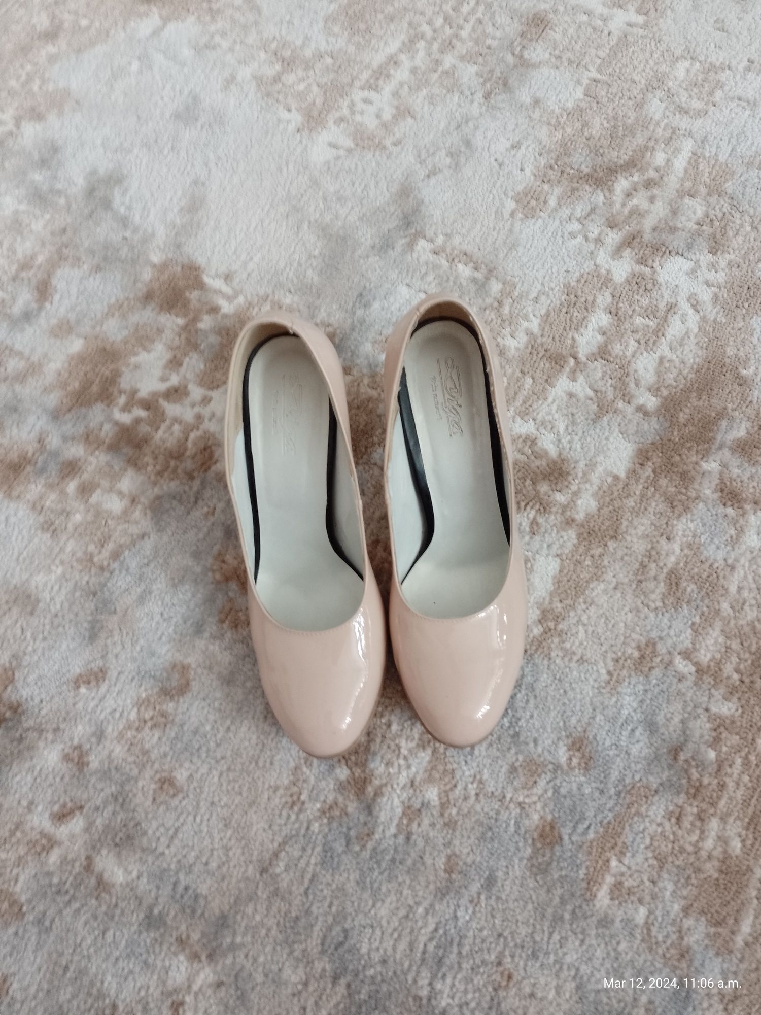 Pantofi piele 39 nude/crem