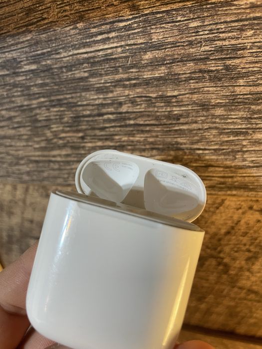 Statie incarcare casti airpods