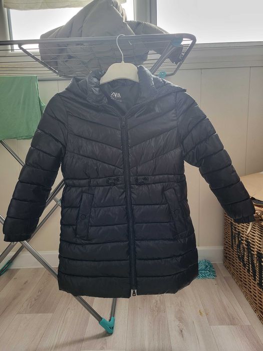 Продам куртку для девочки