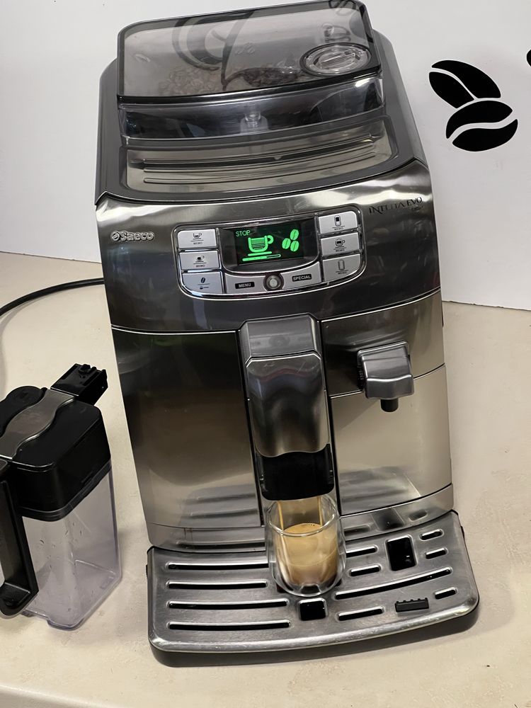 Кафемашина кафе автомат Saeco intelia evo Latte+ с гаранция