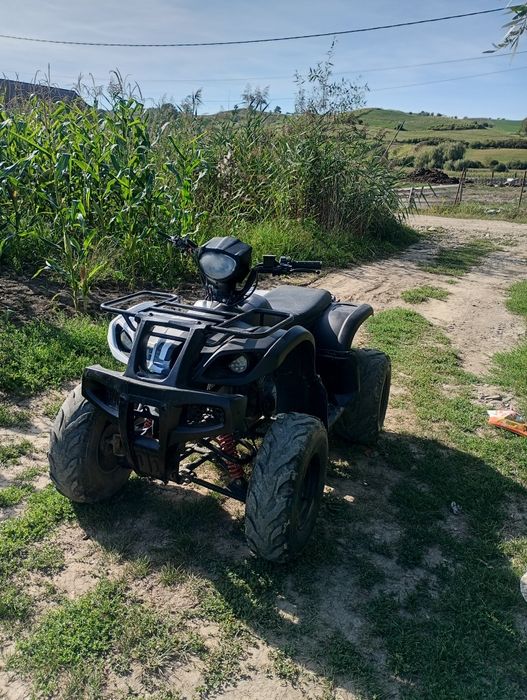 Vând ATV big Hummer