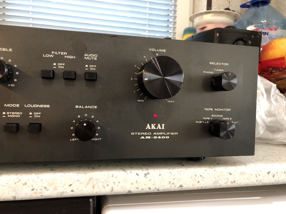 Akai AM-2400 Стерео