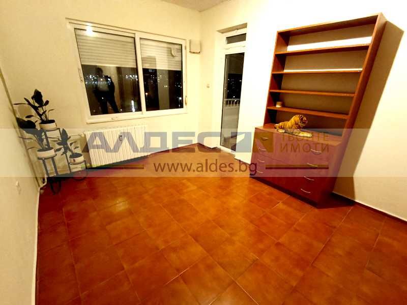 Продава се Тристаен апартамент в София, Дружба 2 - 103 кв.м за 2319 €/кв.м - Снимка #18