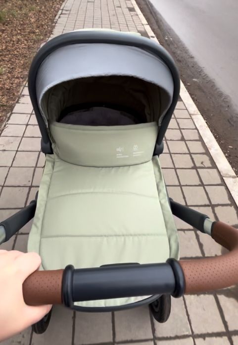 Коляска 2в1 люлька и прогулочный блок