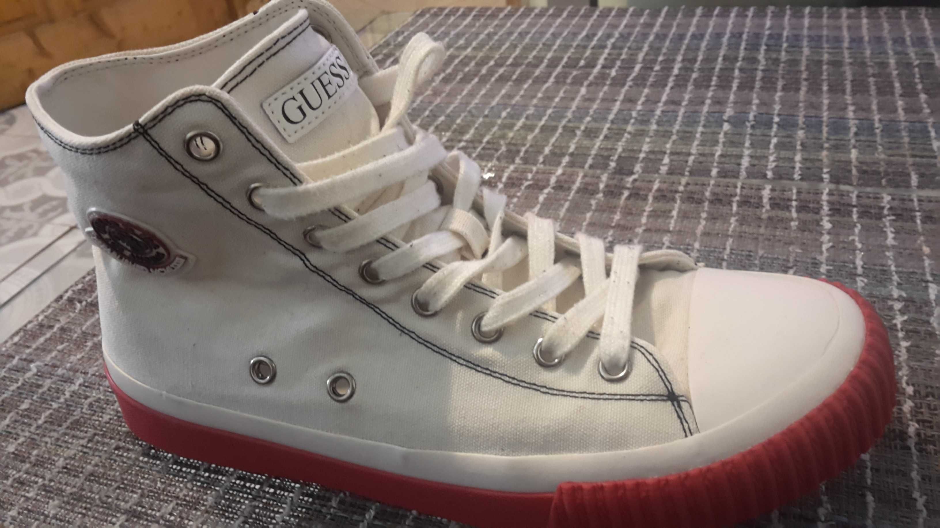Уникални мъжки кецове GUESS