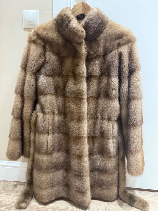 Продам норковую шубу