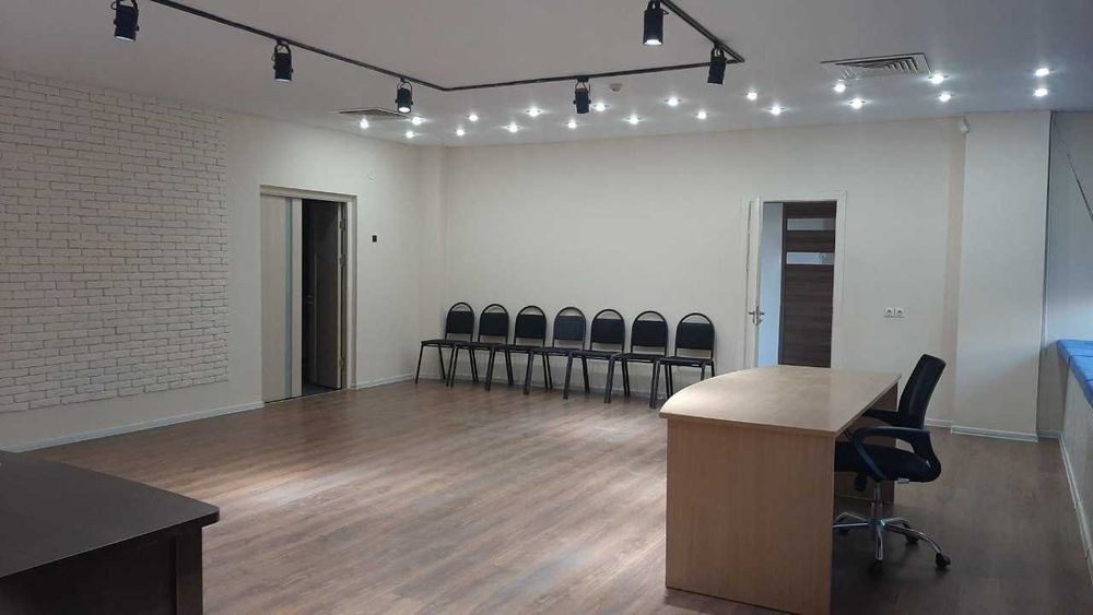 Офис 75 м² в аренду у метро Космонавтов, 2-й этаж — 220 000 сум/м²