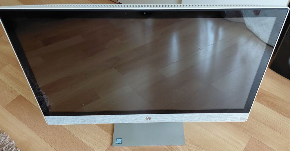 HP Pavilion All in One 24" i5 7400t 16gb ssd+hdd