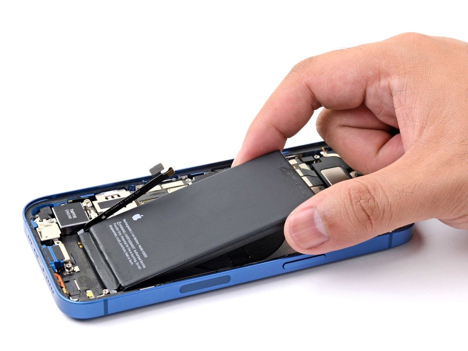 Reparatie inlocuire baterie iPhone 13 13 Mini 13 Pro 13 Pro Max