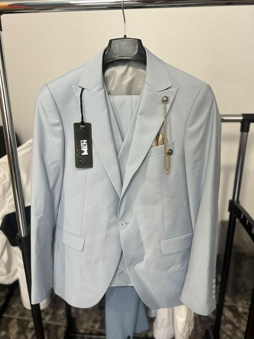 Costum complet evenimente + accesorii, NOU cu etichetă. M-L-XL. MEN