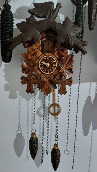 ceas cu cuc quartz Adler