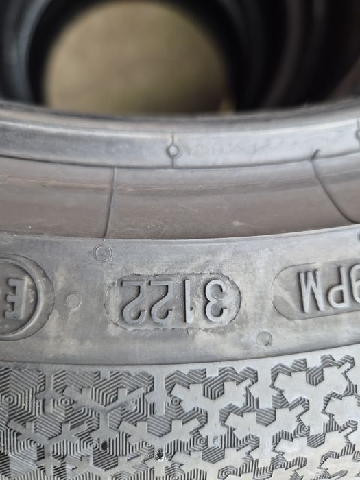 225 50 17 Anvelope de iarnă Continental  Ts870