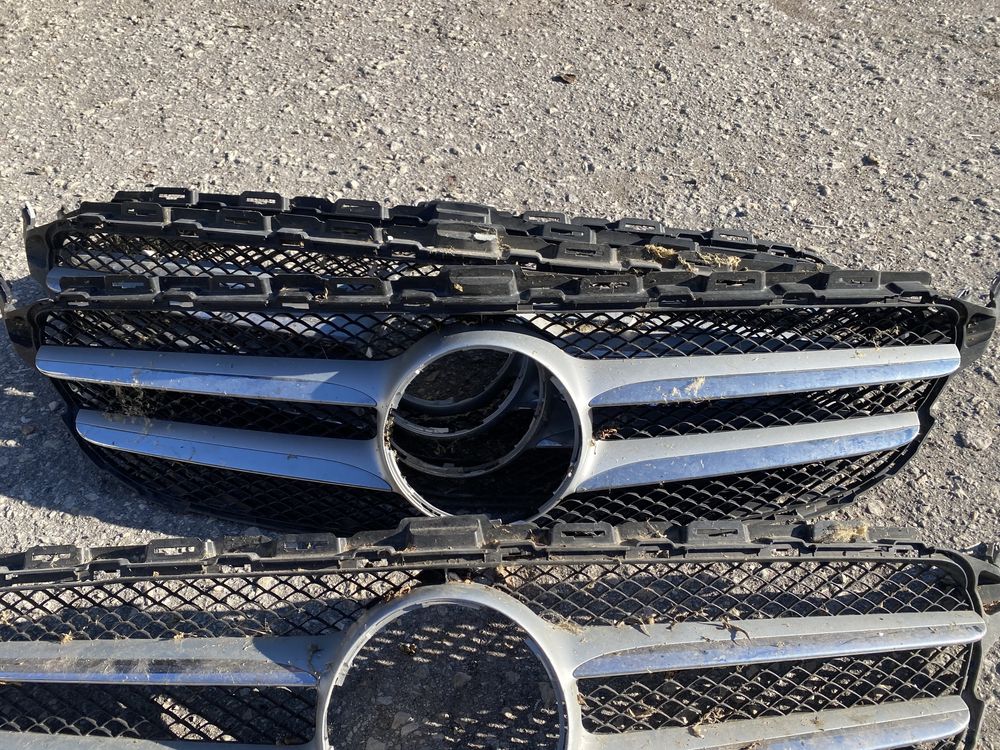 Решетка Мерцедес Ц клас /Mercedes C-W205