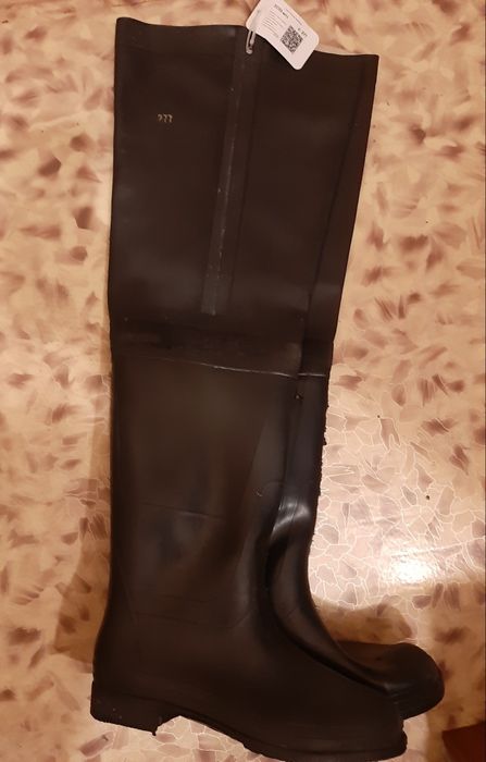 Продам сапоги резиновые