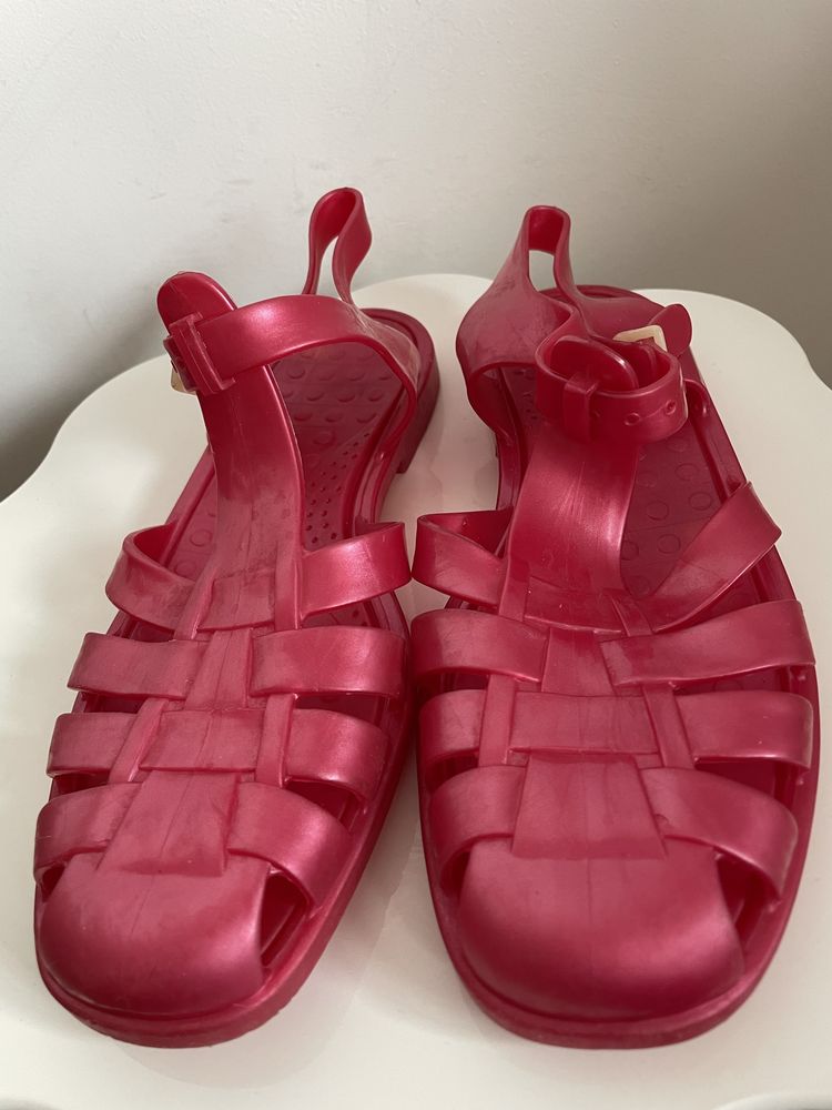 Sandale plastic roz intens 39