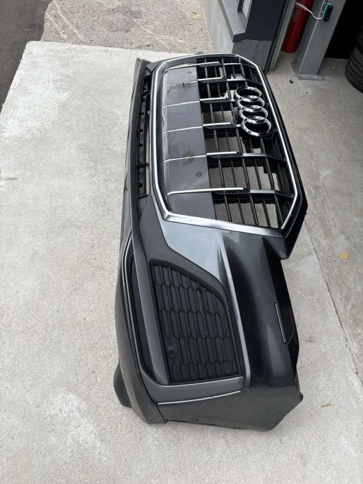 Audi Q7 4M Facelift предна броня/ задна броня/калници/маска