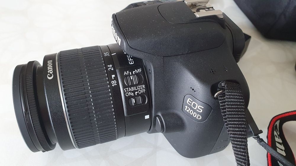 DSLR Фотоапарат Canon 1200D