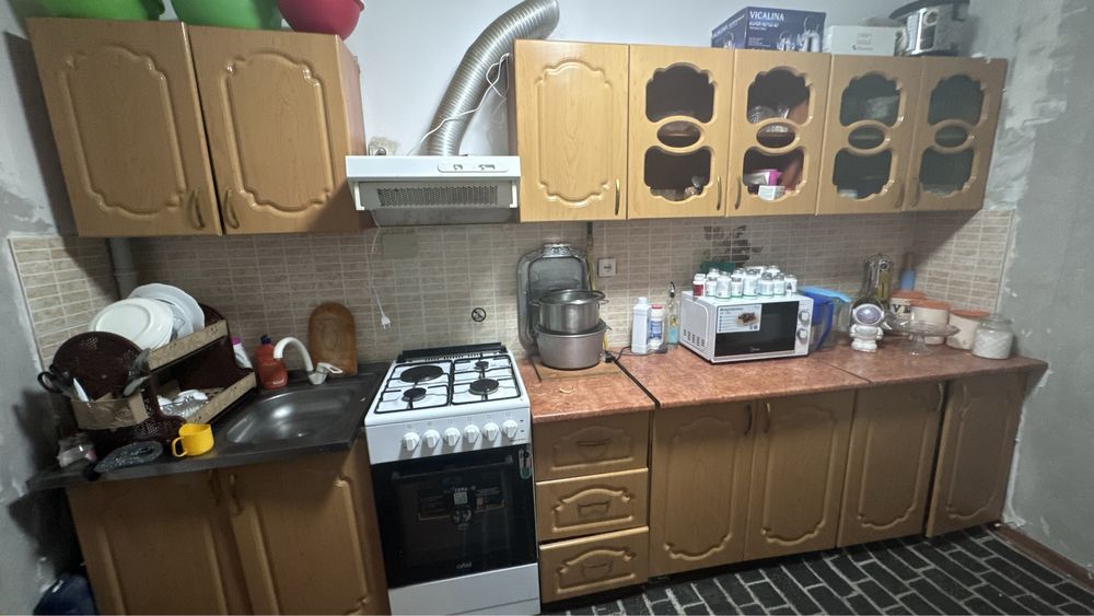 Продается кухонный гарнитур