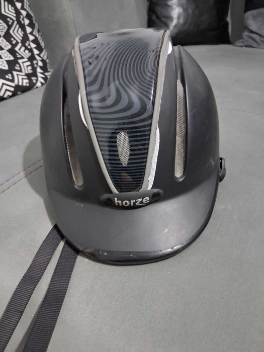 Каска за конни езда HORZE PACIFIC черно