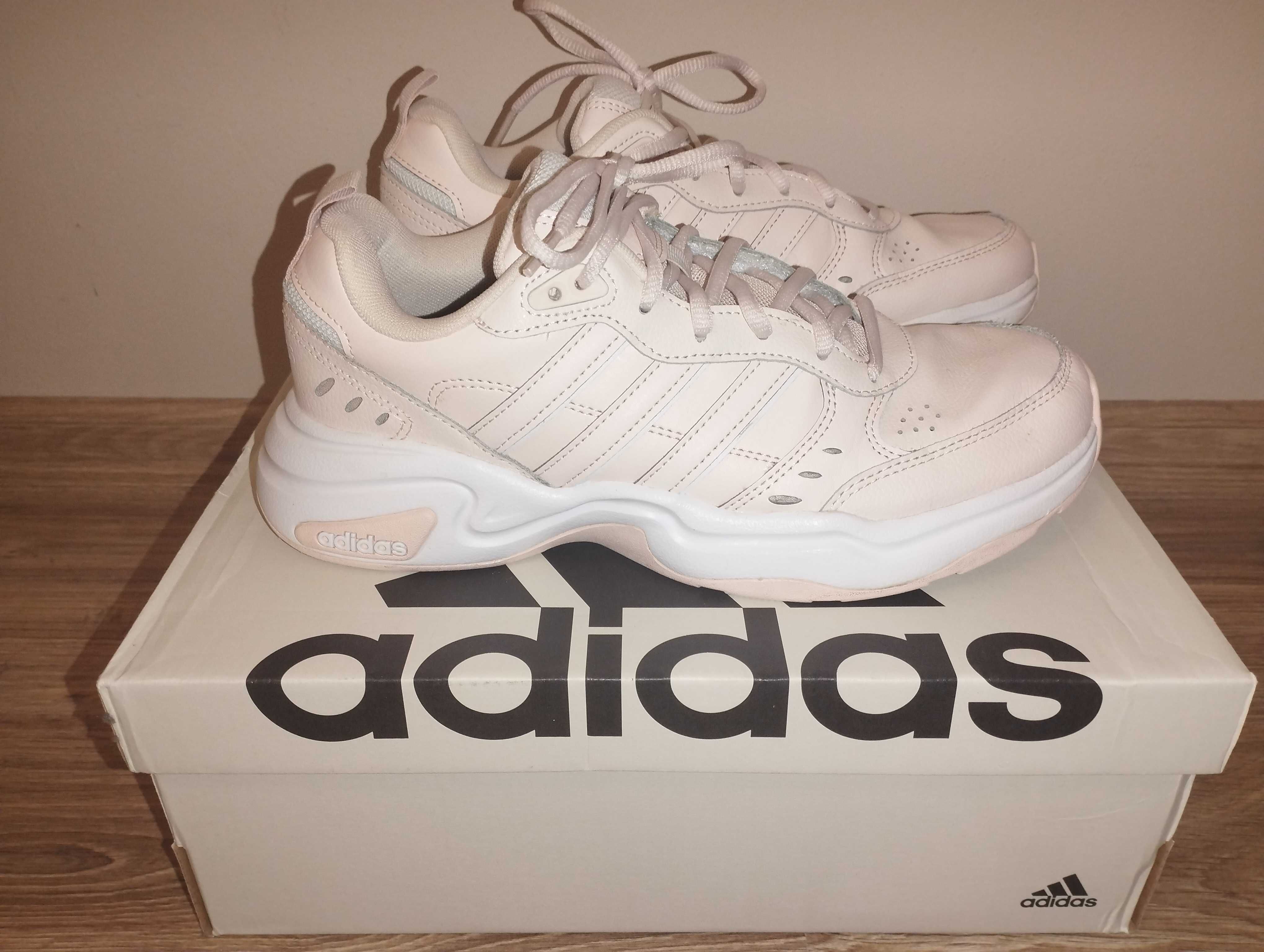 Дамски обувки ADIDAS