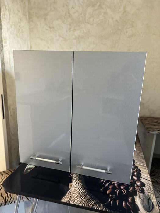 Продам кухонную гарнитуру срочно